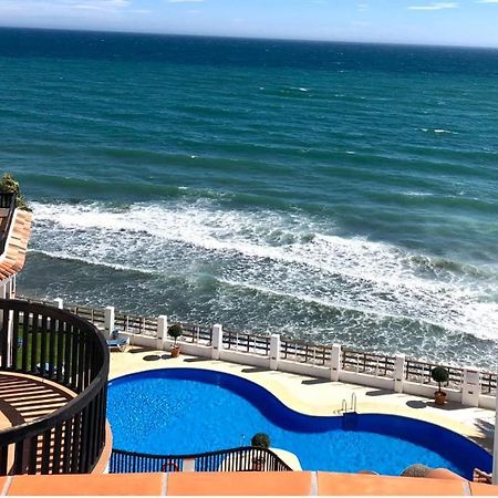 Beachfront Penthouse Apartment With Large Terrace And Breathtaking Sea Views Close To Marbella Spain Sitio de Calahonda Exteriér fotografie