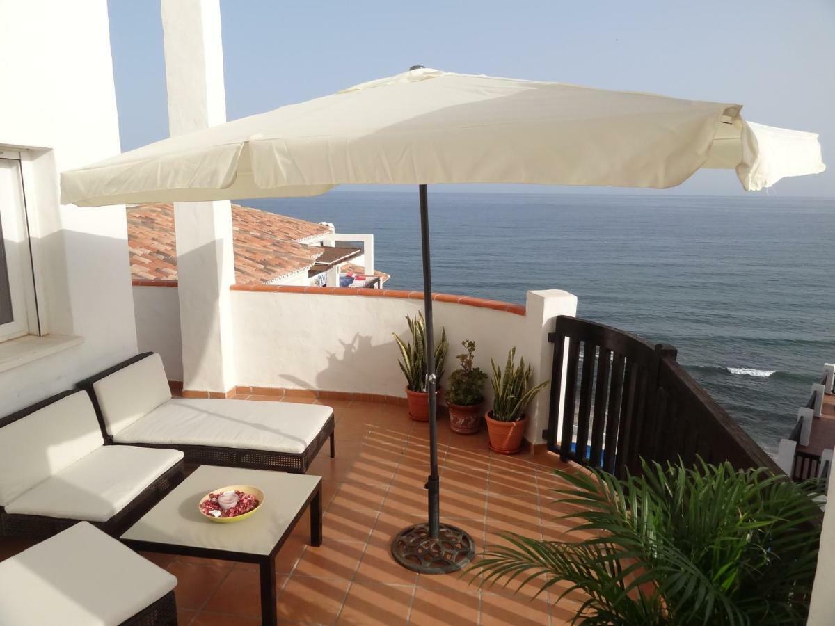 Beachfront Penthouse Apartment With Large Terrace And Breathtaking Sea Views Close To Marbella Spain Sitio de Calahonda Exteriér fotografie
